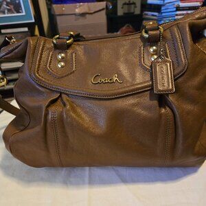 VINTAGE BROWN COACH PURSE